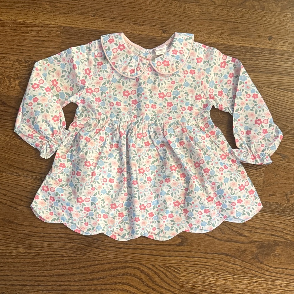 Stitchy Fish Sweet and Scalloped Blouse Top